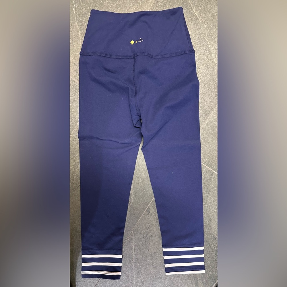 Beyond yoga X Kate Spade leggings. Small NWT.